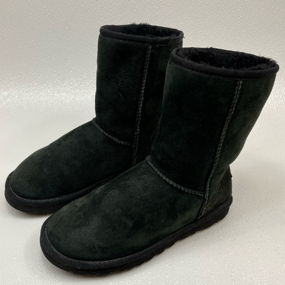 UGG Australia Leather Black Boots Women’s Size US 7